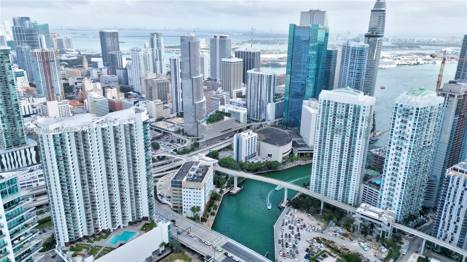350 S Miami Ave #1606, Miami FL 33130