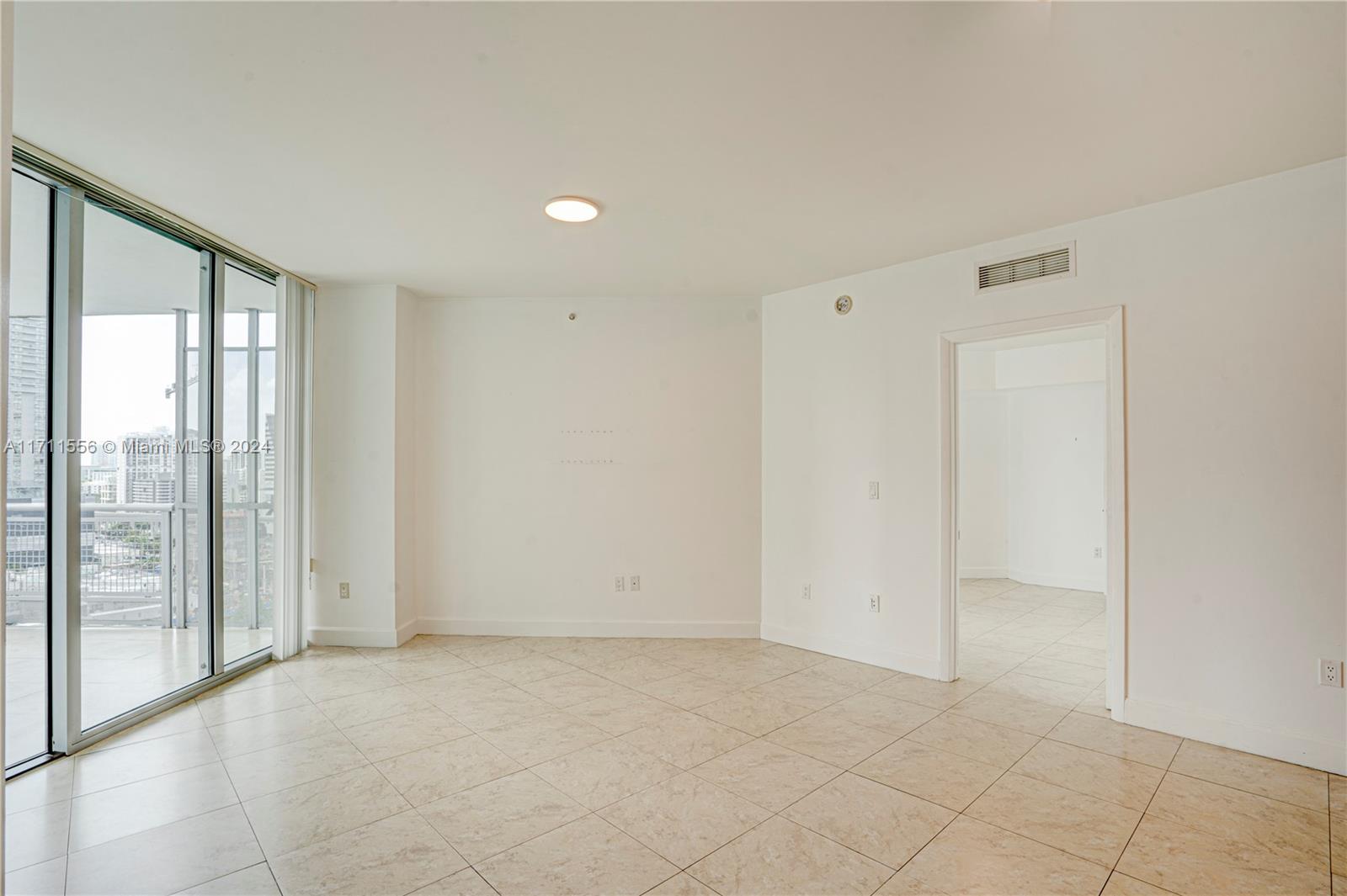350 S Miami Ave #1606, Miami FL 33130