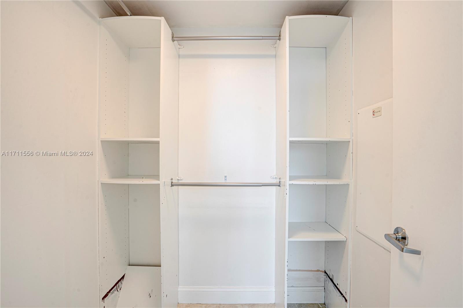 350 S Miami Ave #1606, Miami FL 33130