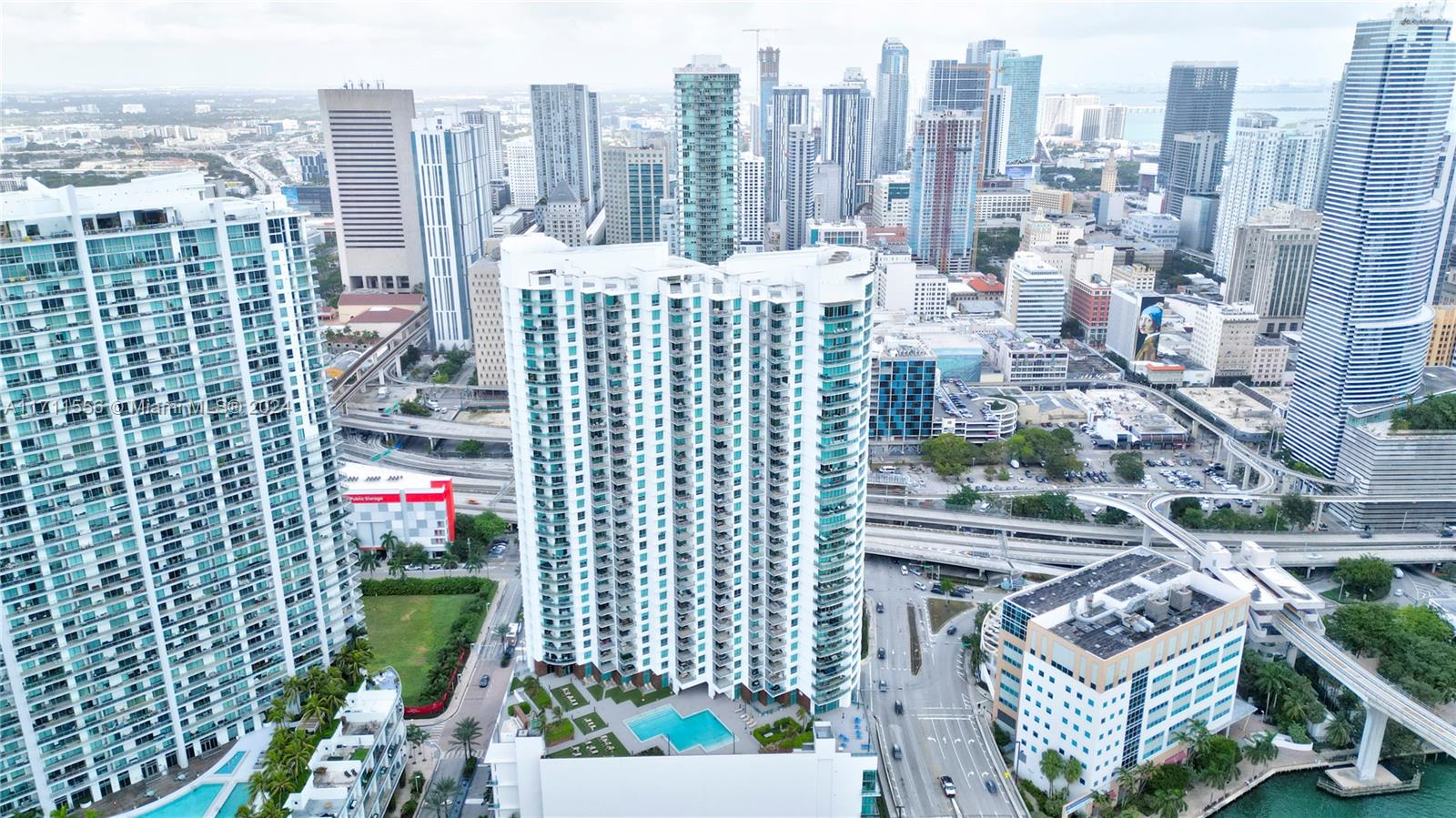 350 S Miami Ave #1606, Miami FL 33130