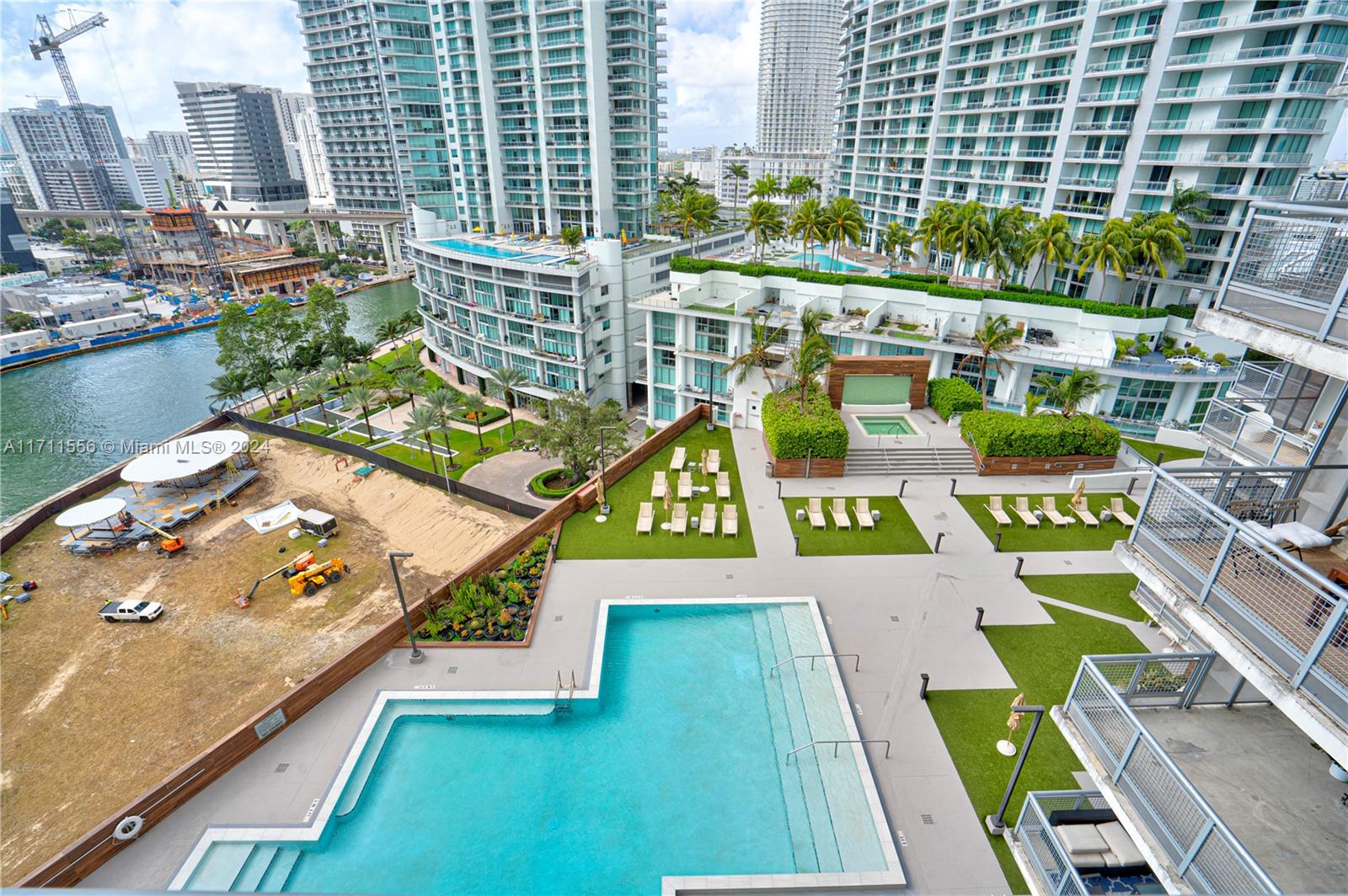 350 S Miami Ave #1606, Miami FL 33130