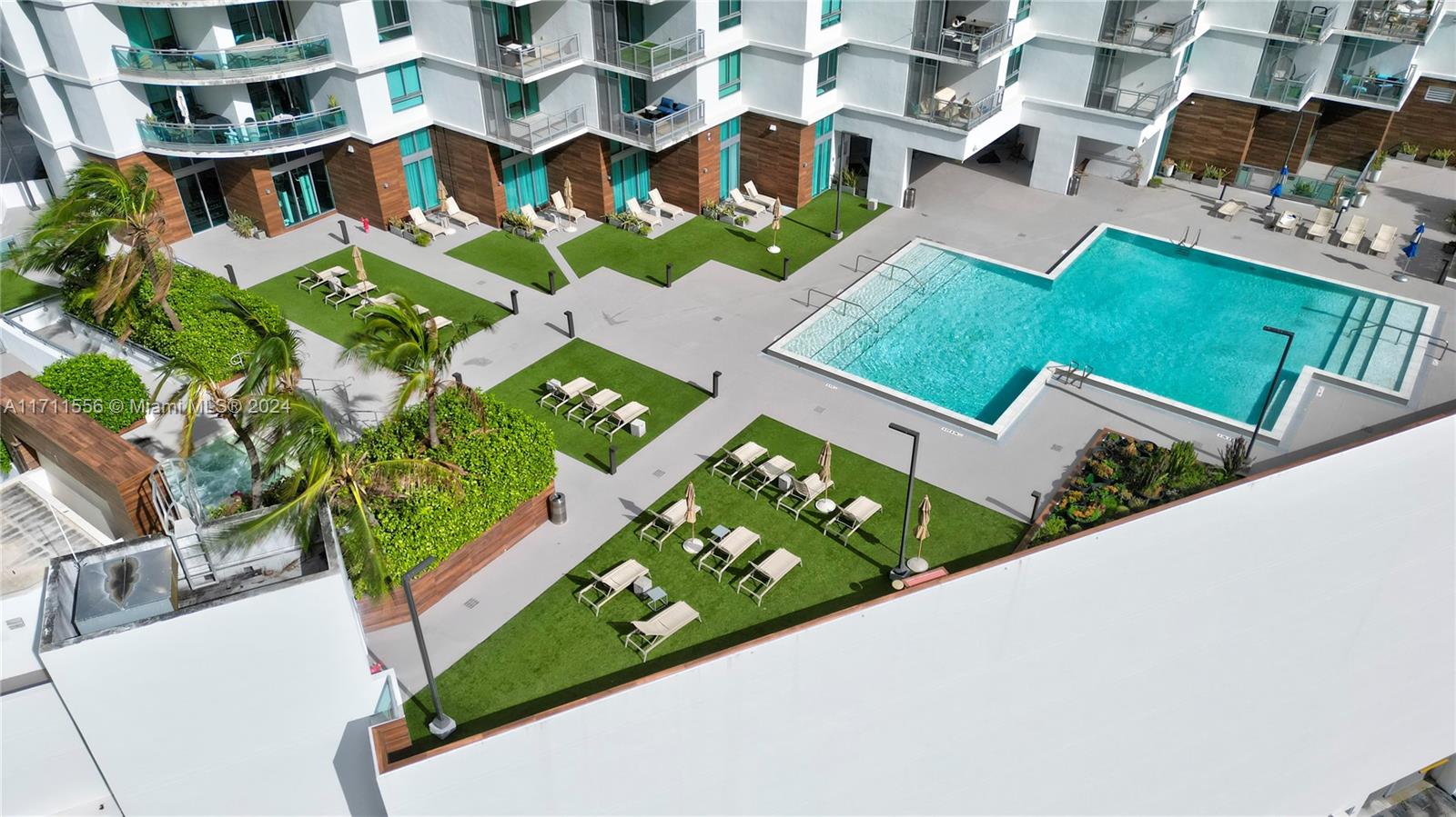 350 S Miami Ave #1606, Miami FL 33130