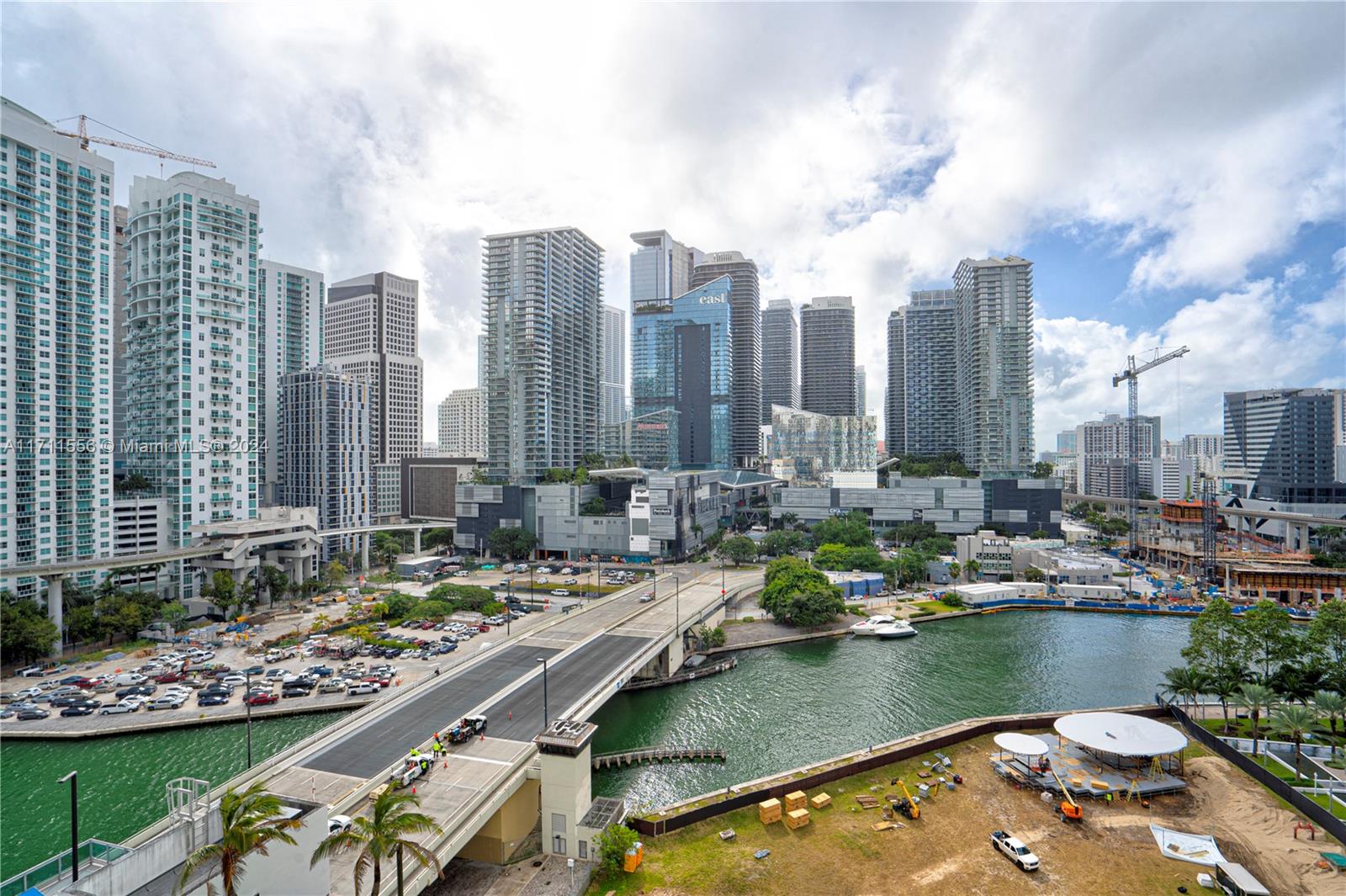 350 S Miami Ave #1606, Miami FL 33130