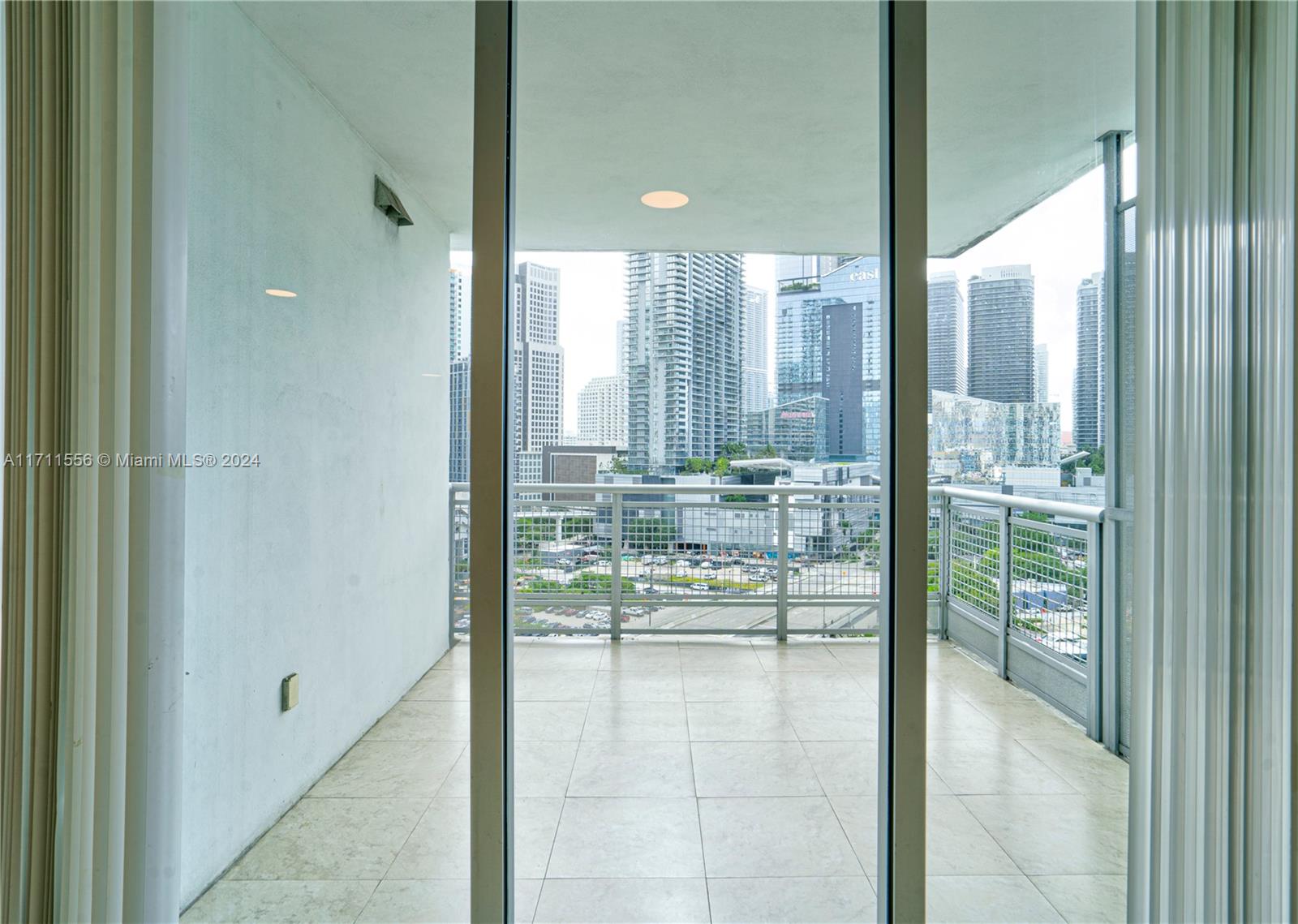 350 S Miami Ave #1606, Miami FL 33130