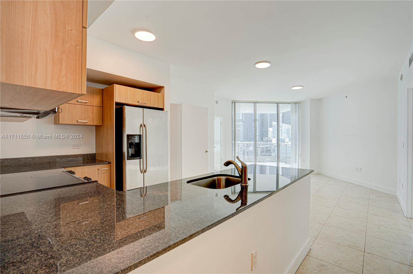 350 S Miami Ave #1606, Miami FL 33130