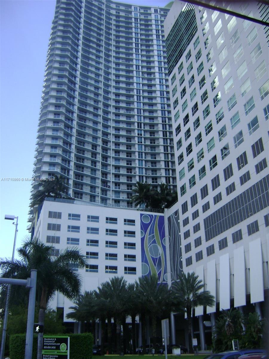 Amazing river and city views from this beautiful corner unit on the 31 floor at Latitude on the River. This 3 bed, 3 bath, one assigned parking has the largest balcony in the bldg has ceramic floors throughout, modern open kitchen with granite counter tops and SS appliances. Walking distance to Brickell City Centre, restaurants, shops and public transportation.