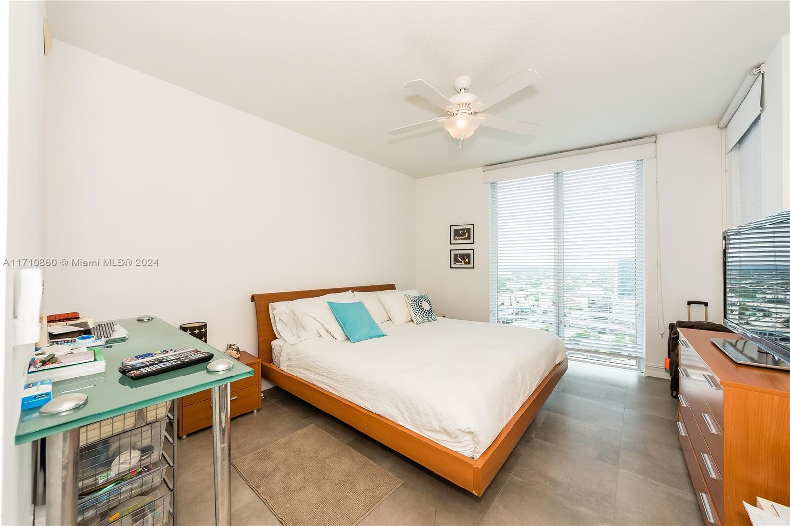 185 SW 7th St #3111, Miami, Florida image 5