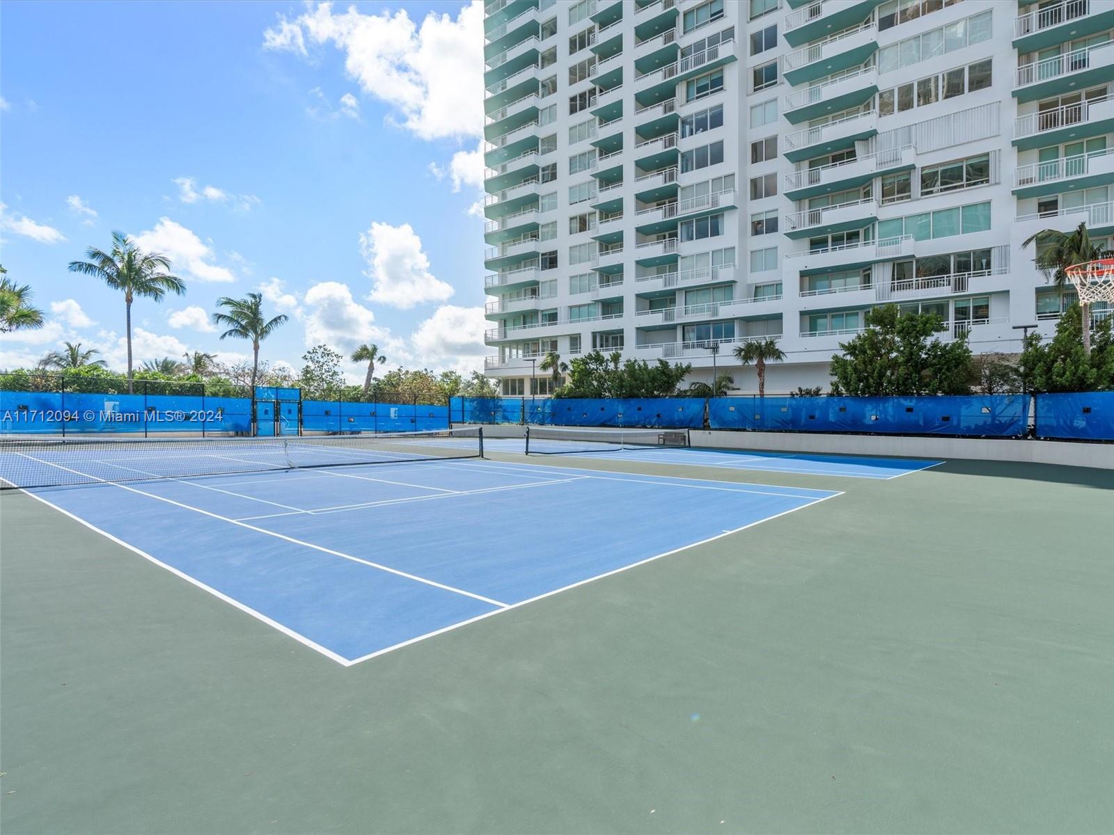 400 S Pointe Dr #604, Miami Beach, Florida image 42