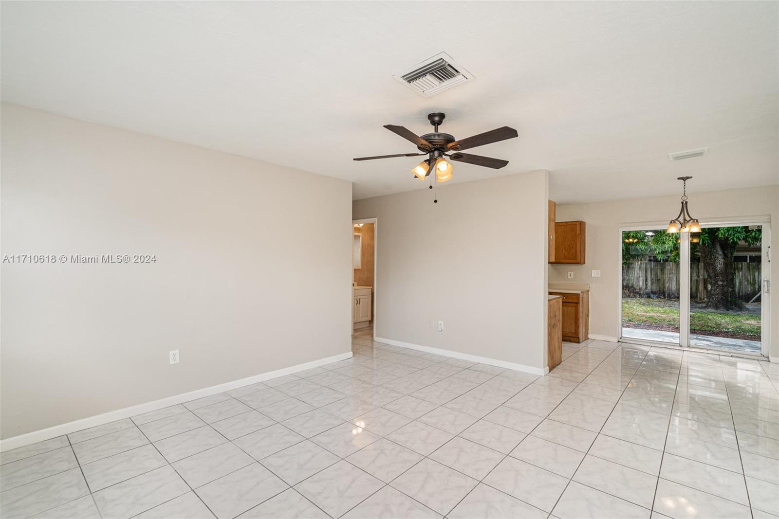 551 NW 35th Ave, Lauderhill, Florida image 3