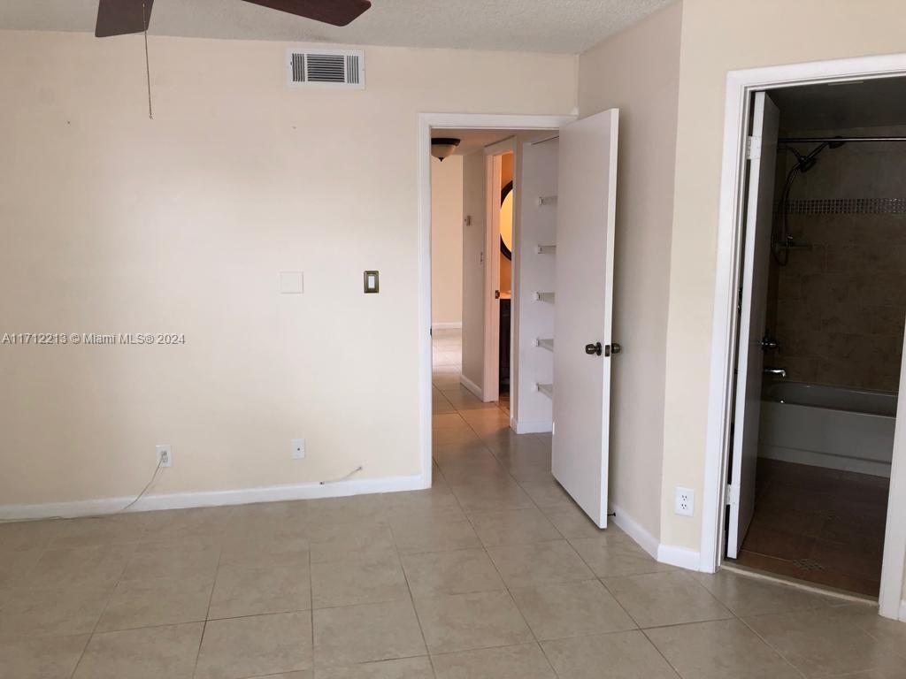 215 Lake Pointe Dr #103, Oakland Park, Florida image 14