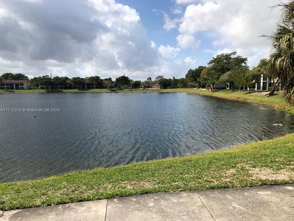 215 Lake Pointe Dr #103, Oakland Park, Florida image 17