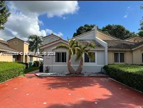 Beautifully remodeled home in Cutler Bay with 3 spacious bedrooms and 2 full bathrooms, perfect for families seeking comfort and style. Located in a no-HOA area, it offers freedom and lower additional costs. The property boasts a modern design with updated finishes, featuring an open kitchen that seamlessly integrates with the social areas. Just minutes from shopping centers and the Expressway, it provides easy access to stores, restaurants, and entertainment options, offering both convenience and quality of life in one place. An excellent opportunity for a new home!