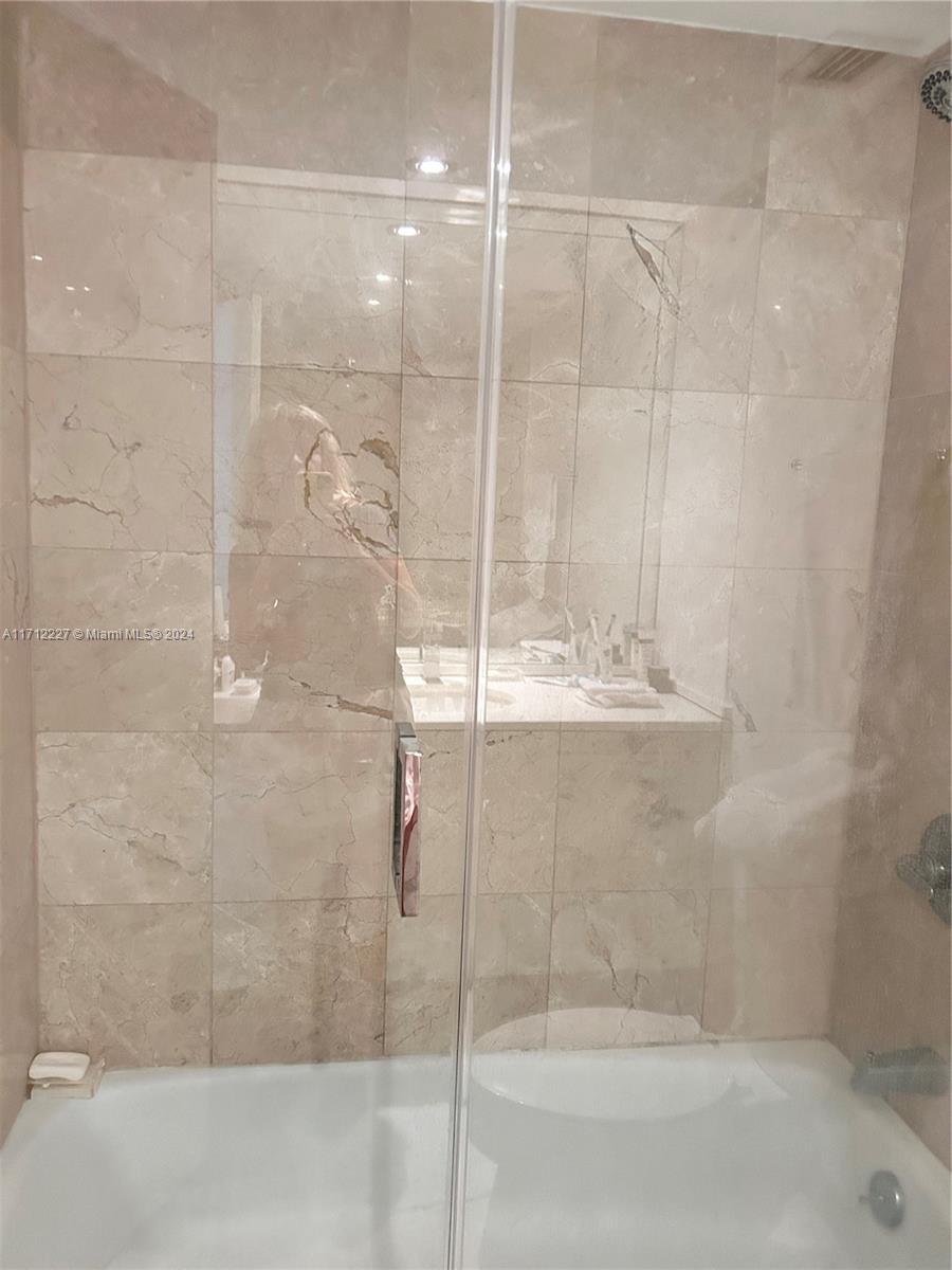177 Ocean Lane Dr #1206, Key Biscayne FL 33149