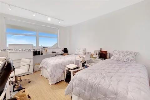 177 Ocean Lane Dr #1206, Key Biscayne FL 33149