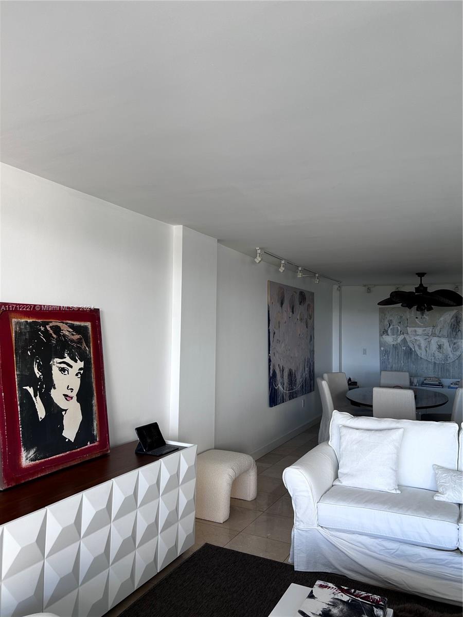 177 Ocean Lane Dr #1206, Key Biscayne FL 33149