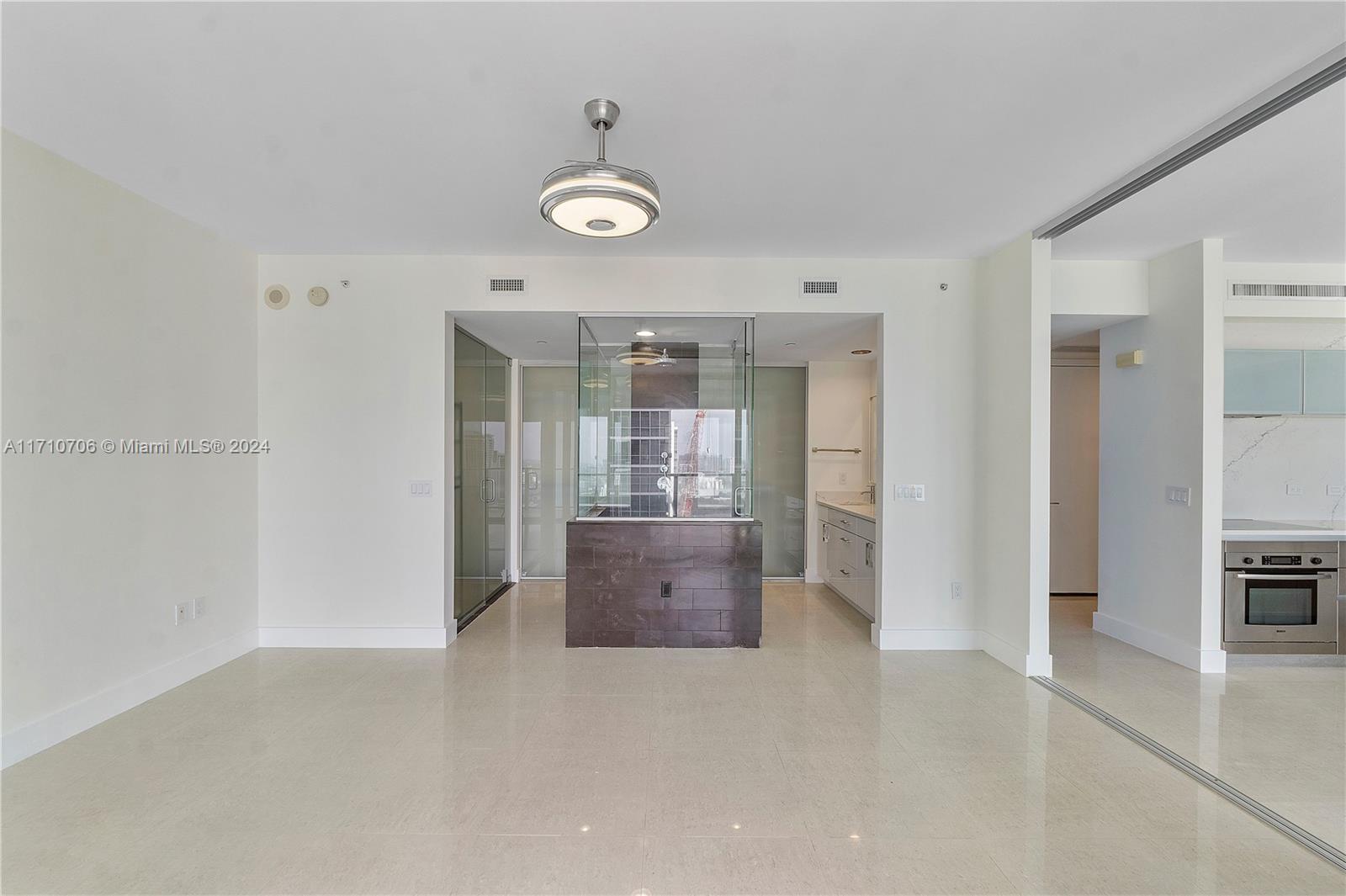 1040 Biscayne Blvd #3005, Miami FL 33132