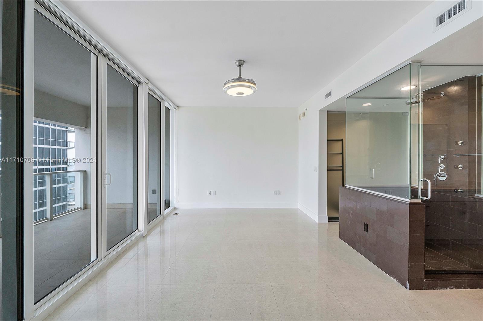 1040 Biscayne Blvd #3005, Miami FL 33132