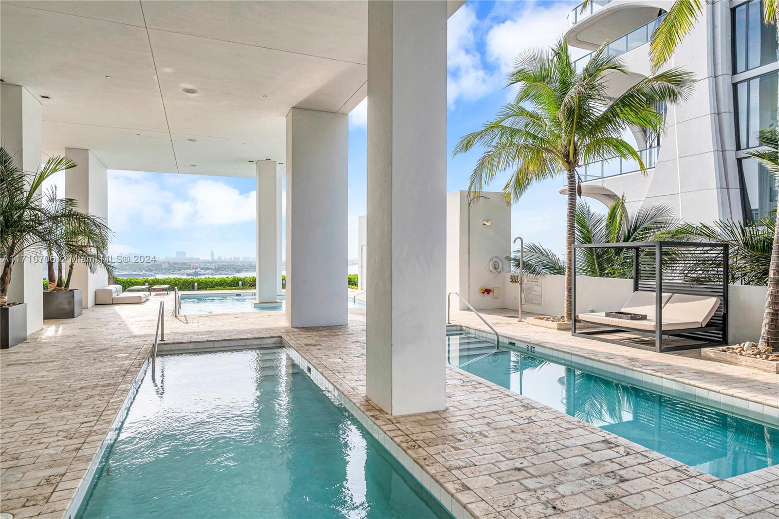 1040 Biscayne Blvd #3005, Miami FL 33132