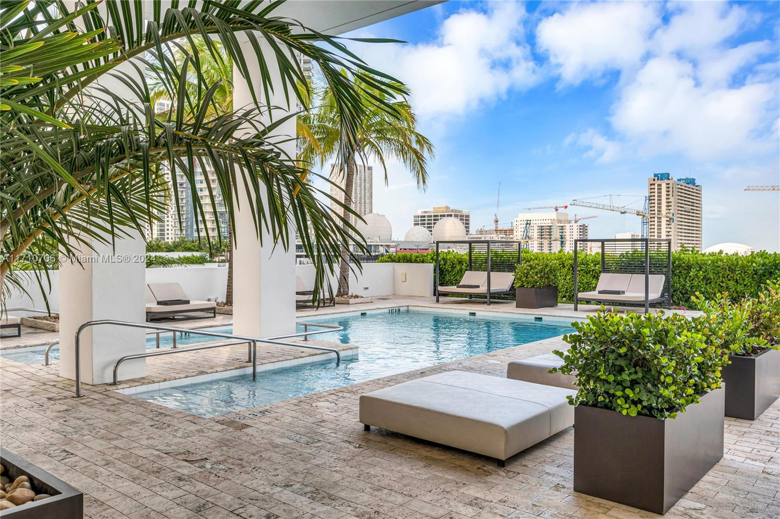 1040 Biscayne Blvd #3005, Miami FL 33132