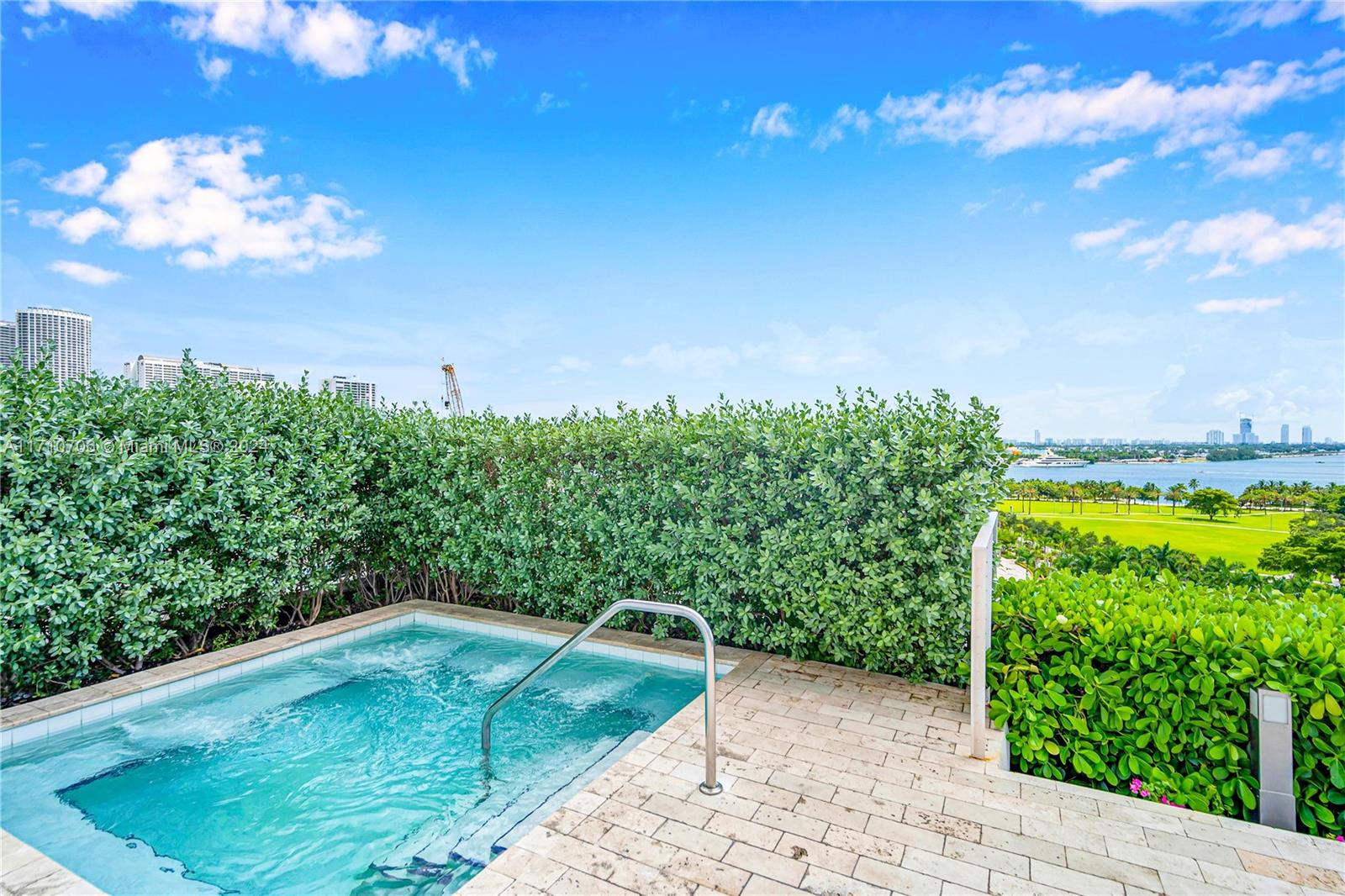 1040 Biscayne Blvd #3005, Miami FL 33132