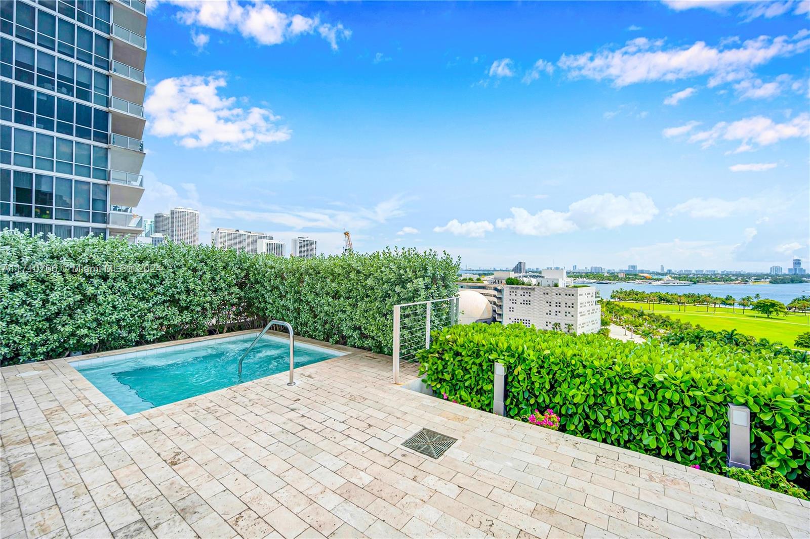 1040 Biscayne Blvd #3005, Miami FL 33132