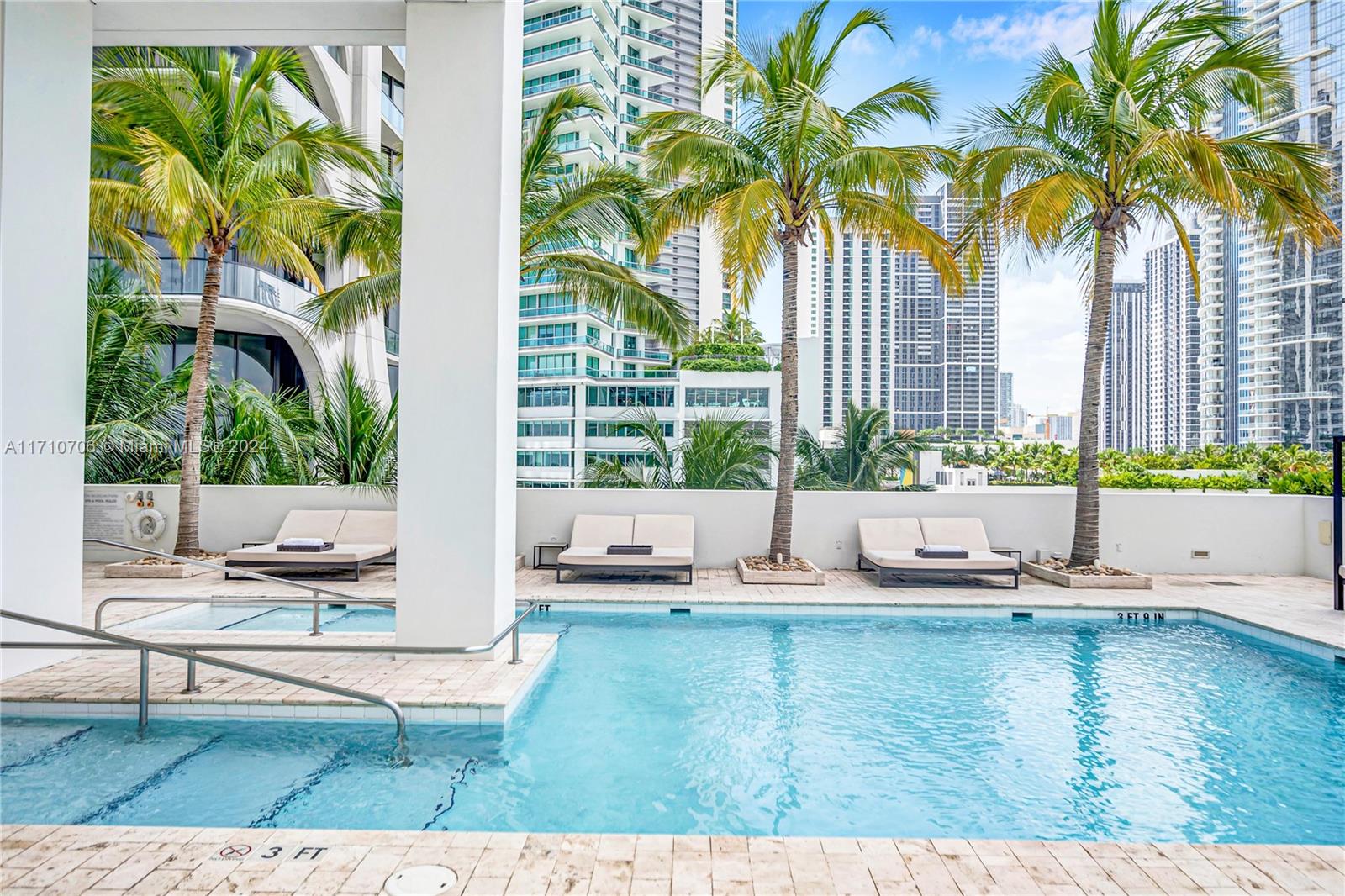 1040 Biscayne Blvd #3005, Miami FL 33132