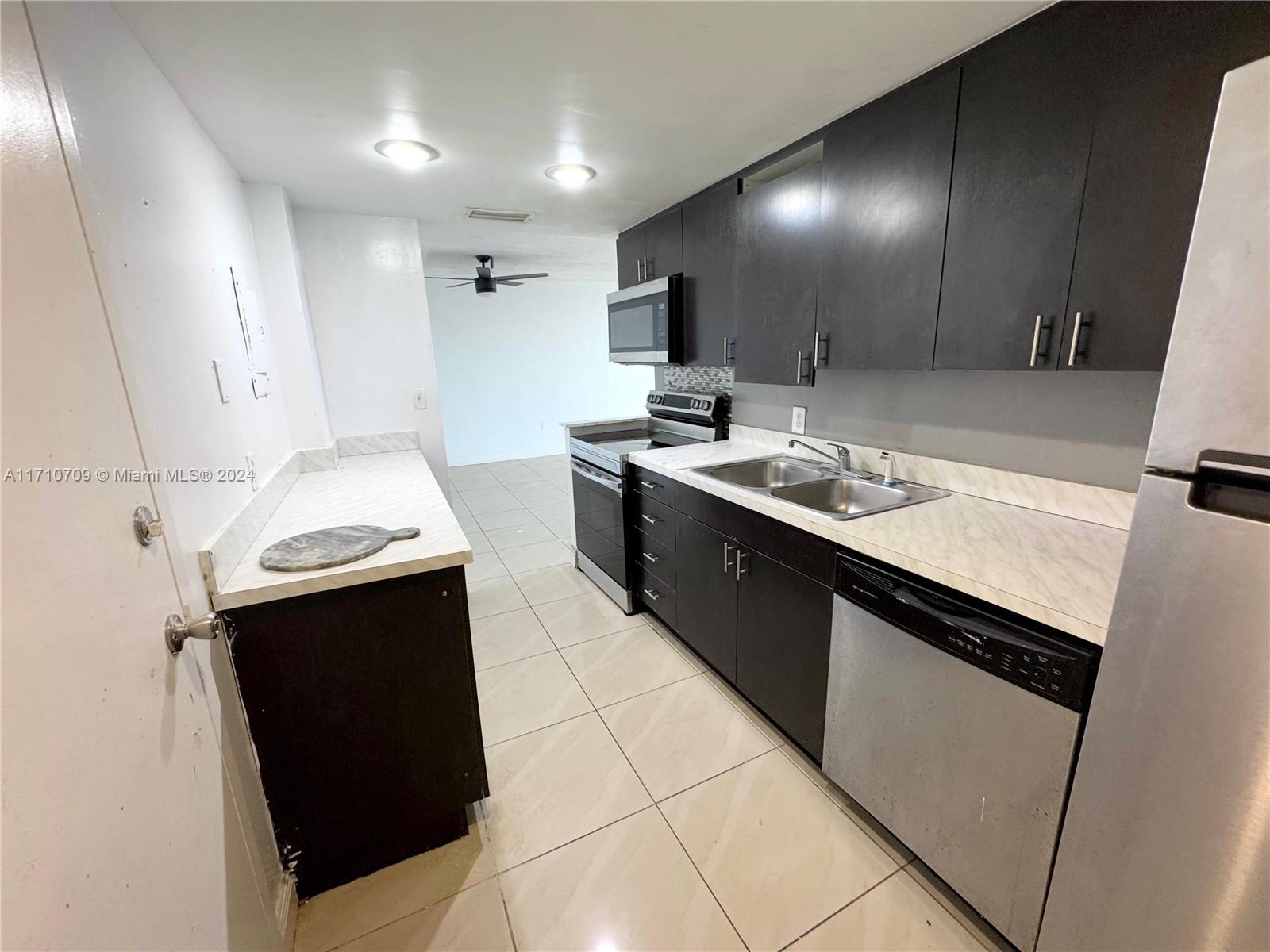 1251 NE 108th St #501, Miami, Florida image 3