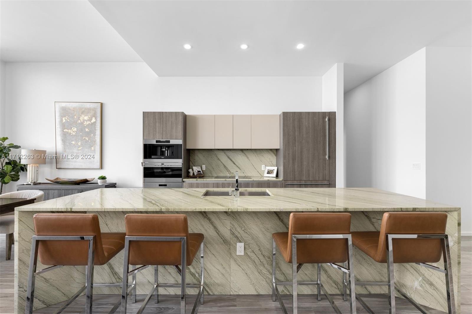 801 S Miami Ave #PH5804, Miami FL 33130