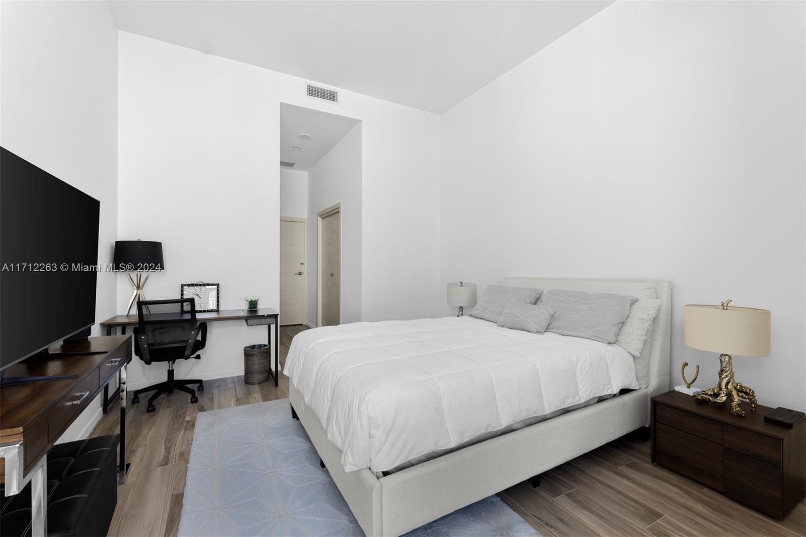 801 S Miami Ave #PH5804, Miami FL 33130