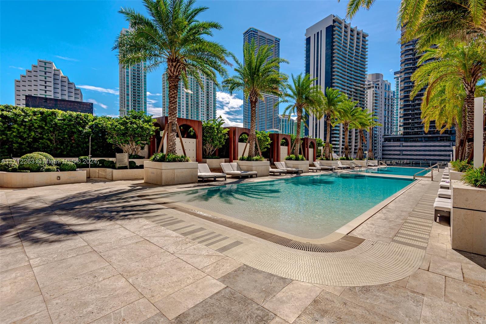 801 S Miami Ave #PH5804, Miami FL 33130