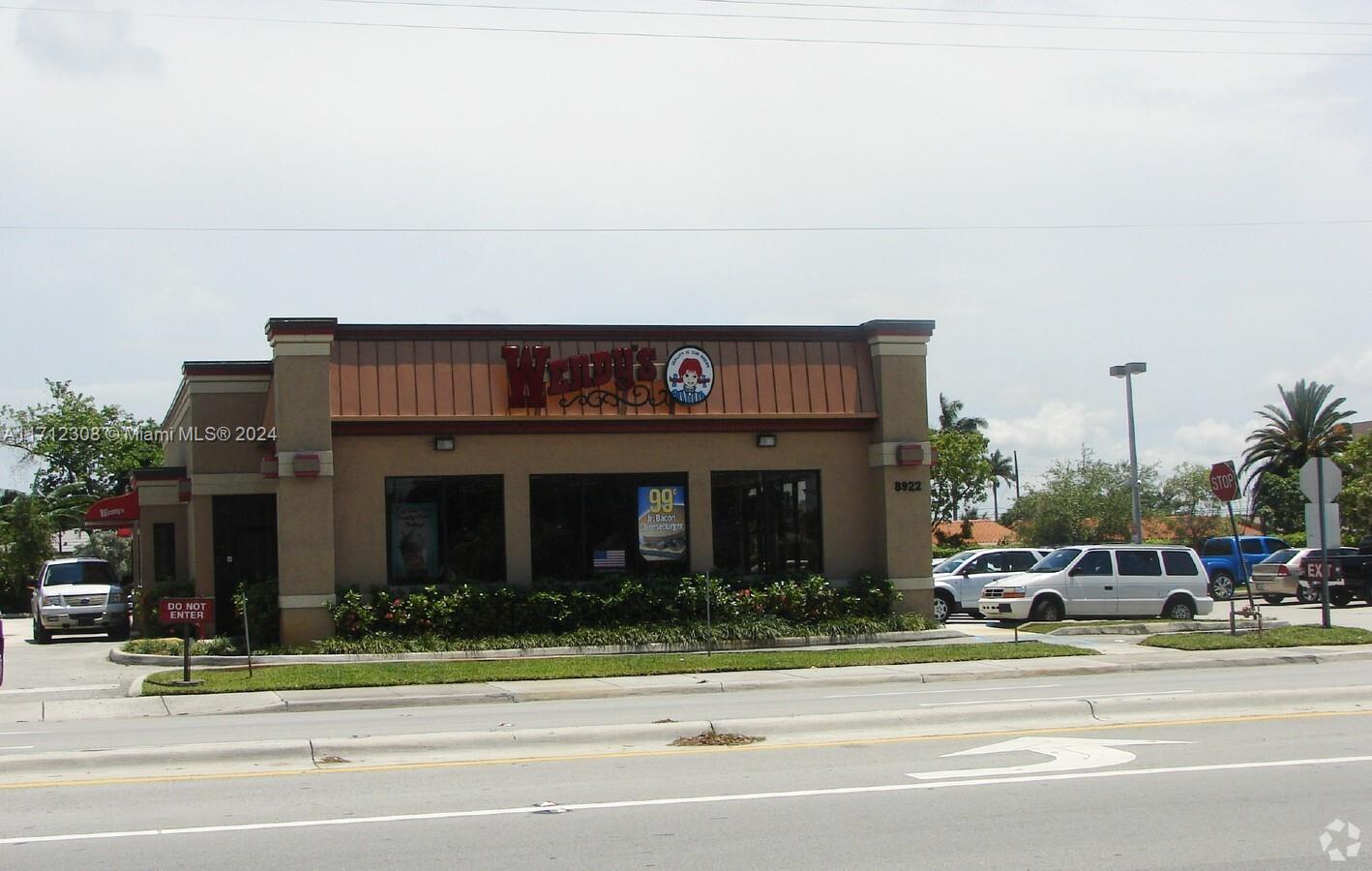 8922 SW 24th St  For Sale A11712308, FL