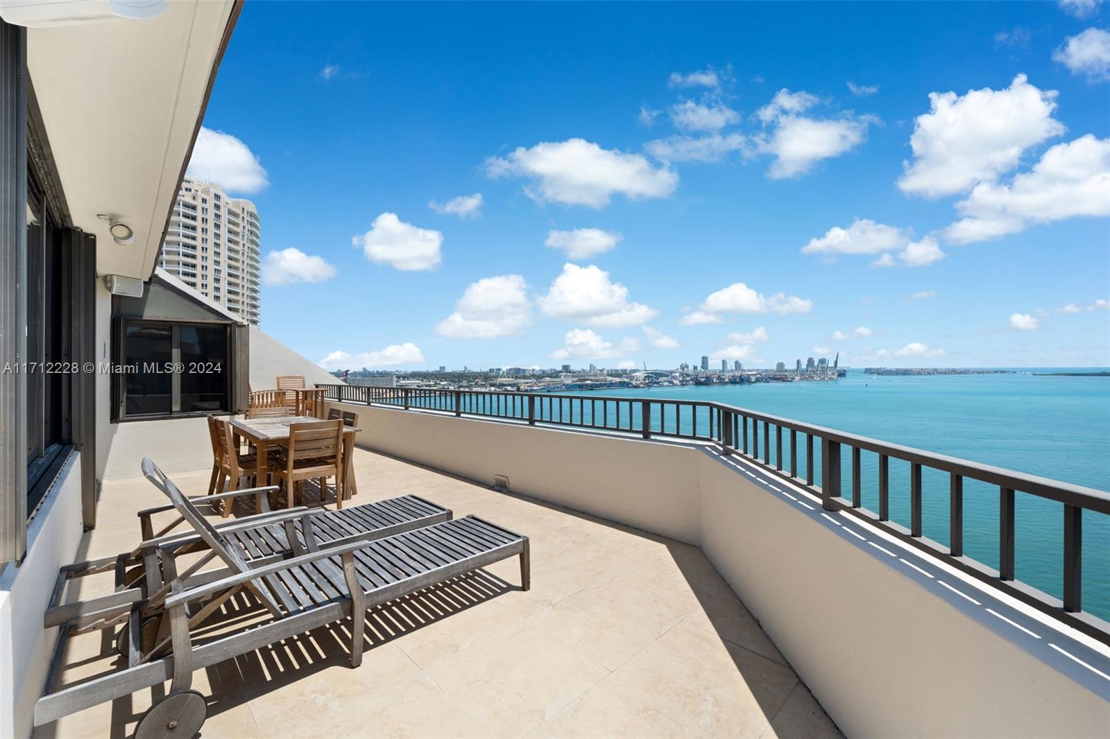 520 Brickell Key Drive #PH03, Miami, Florida image 10