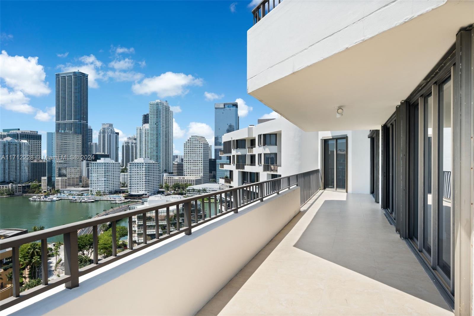 520 Brickell Key Drive #PH03, Miami, Florida image 12