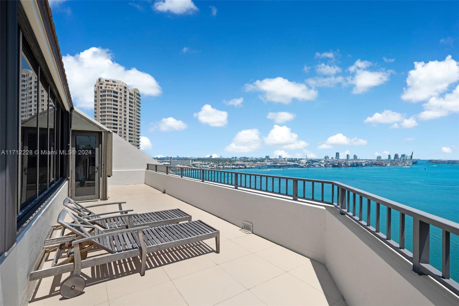 520 Brickell Key Drive #PH03, Miami, Florida image 27