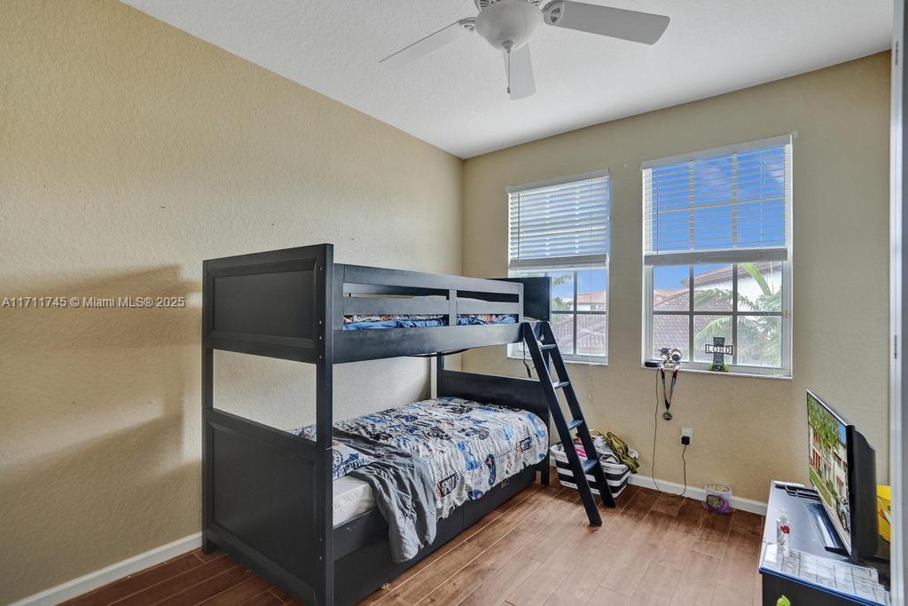 Listing Photo 16