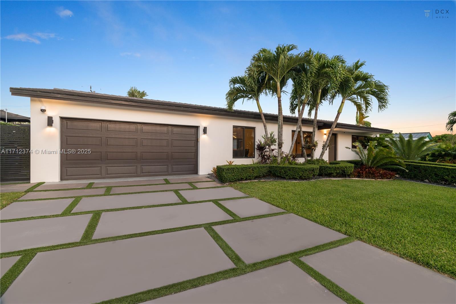 3501 SW 125th Ct  For Sale A11712374, FL