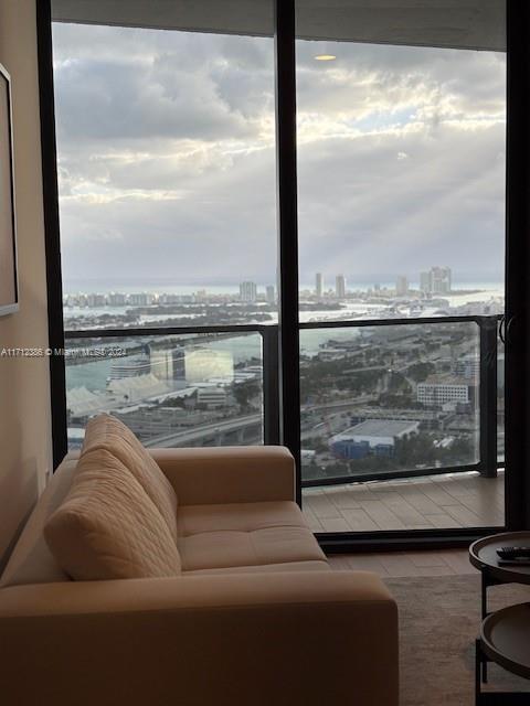 Listing Photo 11