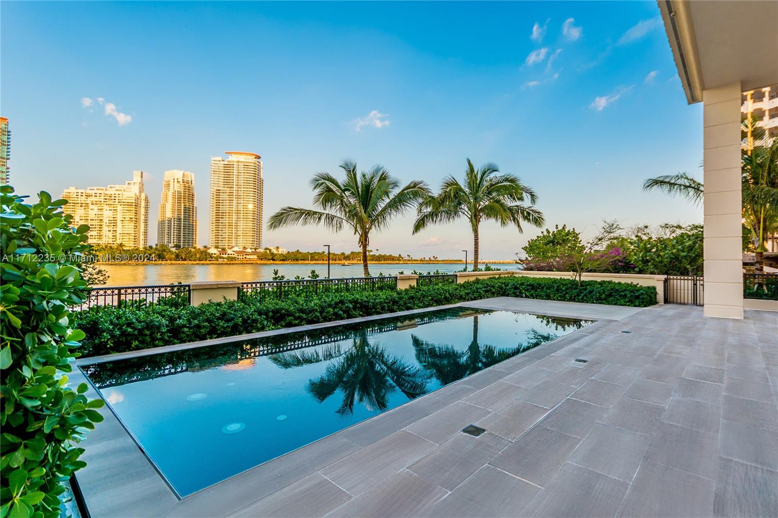 7012 Fisher Island Dr #7012, Miami Beach, Florida image 17