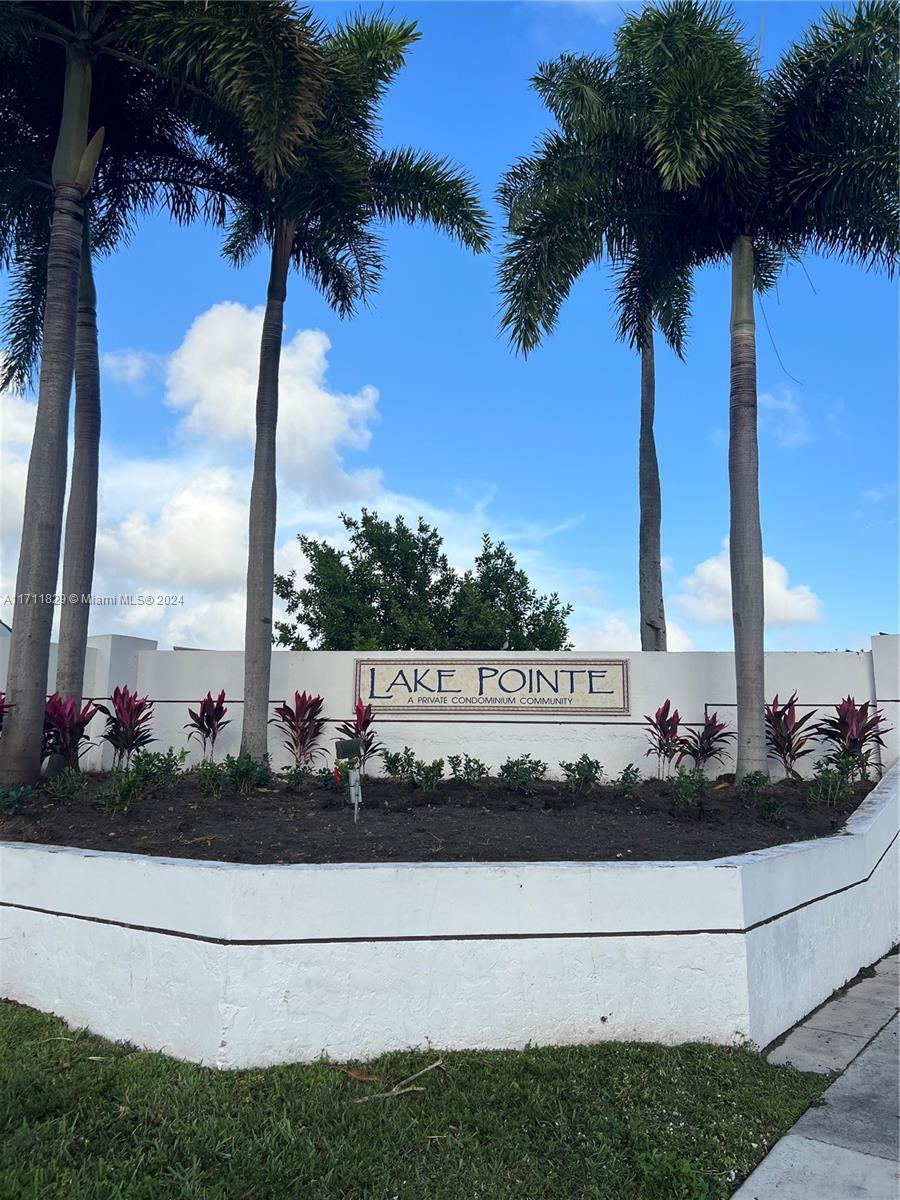 202 Lake Pointe Dr #107, Oakland Park, Florida image 2