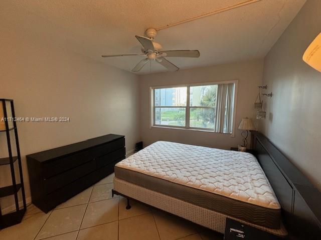 450 Golden Isles Dr #1C, Hallandale Beach, Florida image 38