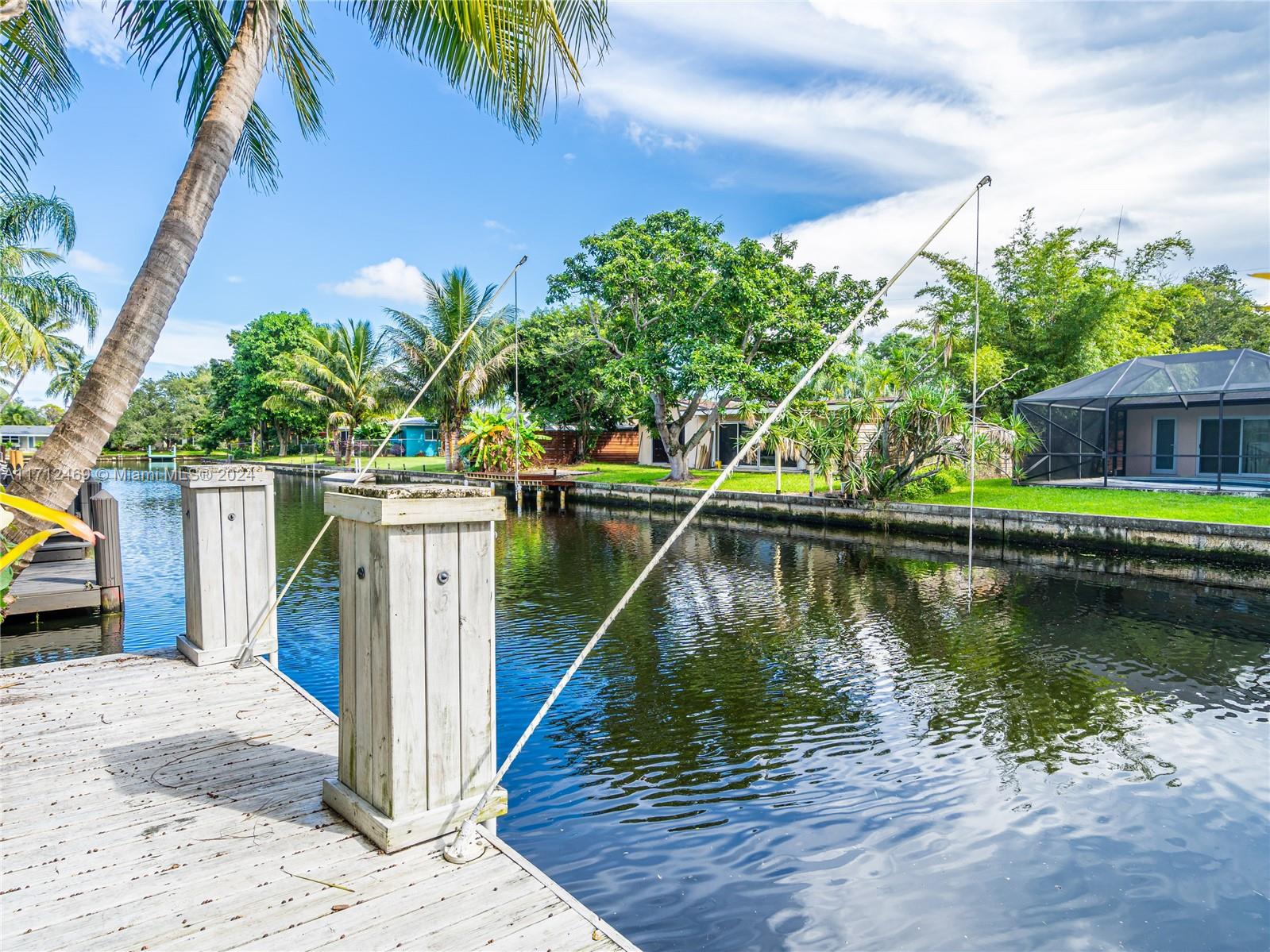 1930 NW 32nd Ct, Oakland Park, Florida image 5