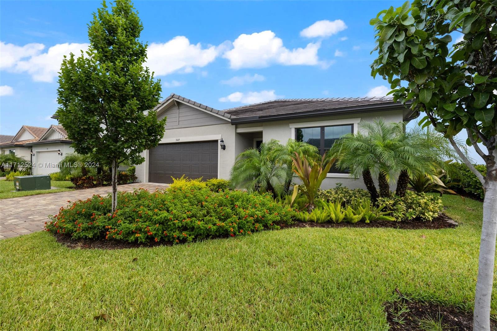 3109 Buttonwood Ct, Lauderdale Lakes, Florida image 3