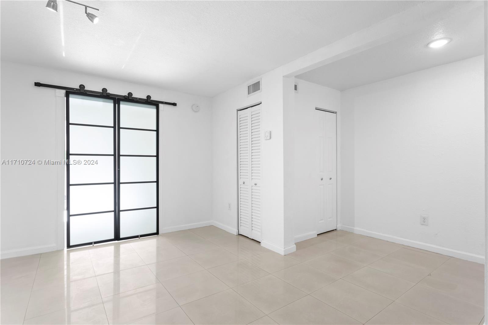 7133 Bay Dr #202, Miami Beach, Florida image 6