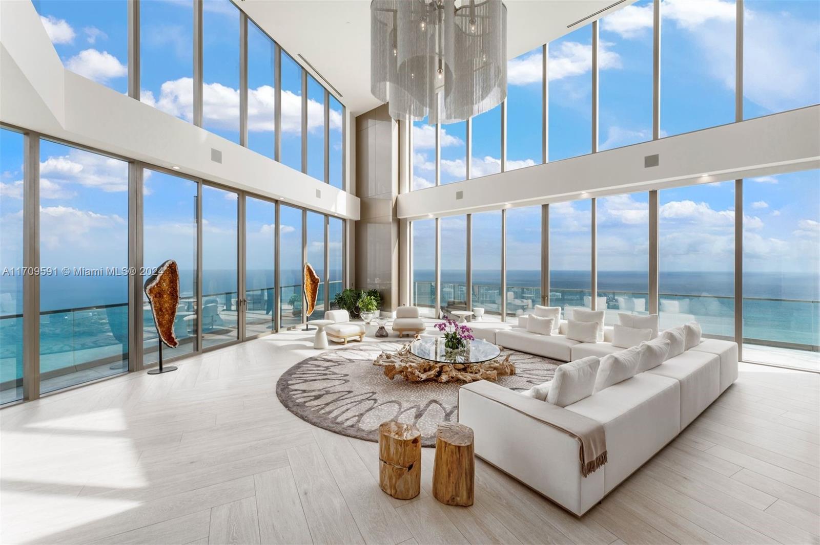 Condo for Sale in Sunny Isles Beach, FL