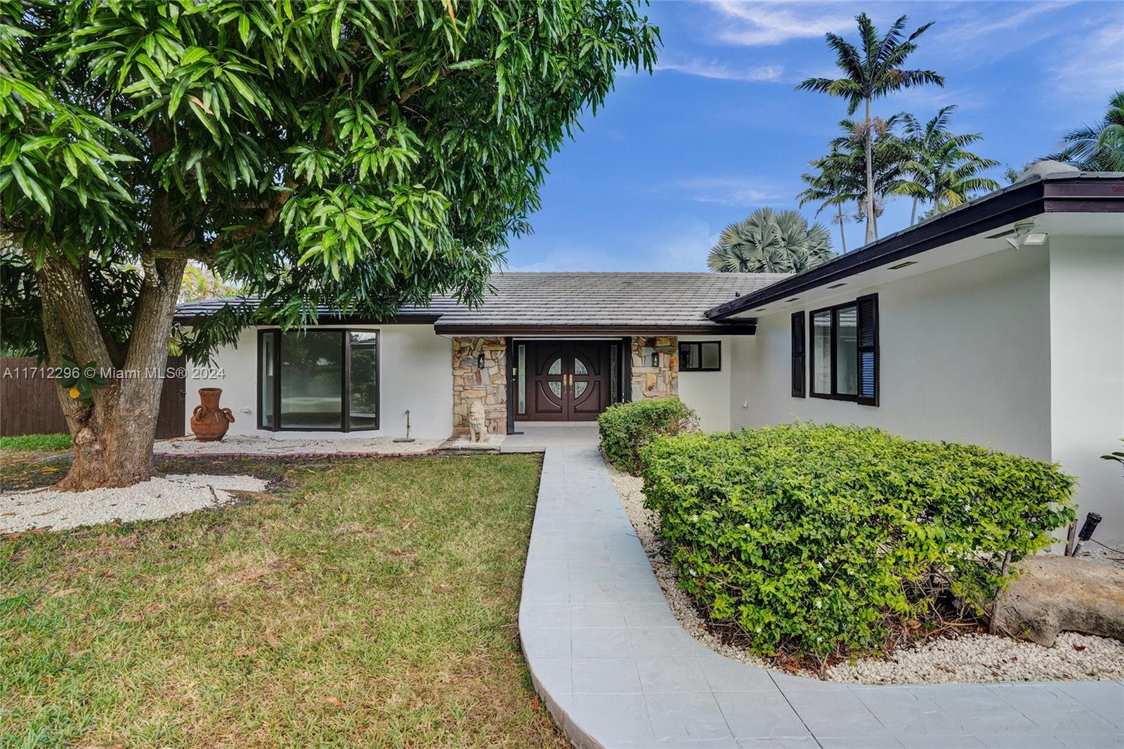 7005 SW 149th Ter, Palmetto Bay, Florida image 8