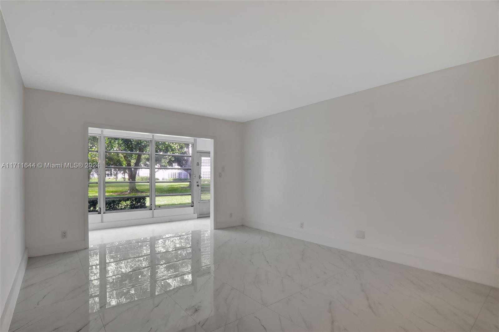 2202 Lucaya Bnd #M1, Coconut Creek, Florida image 37