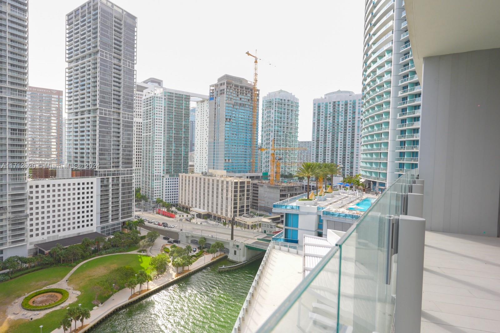 300 Biscayne Boulevard Way #1806, Miami, Florida image 36