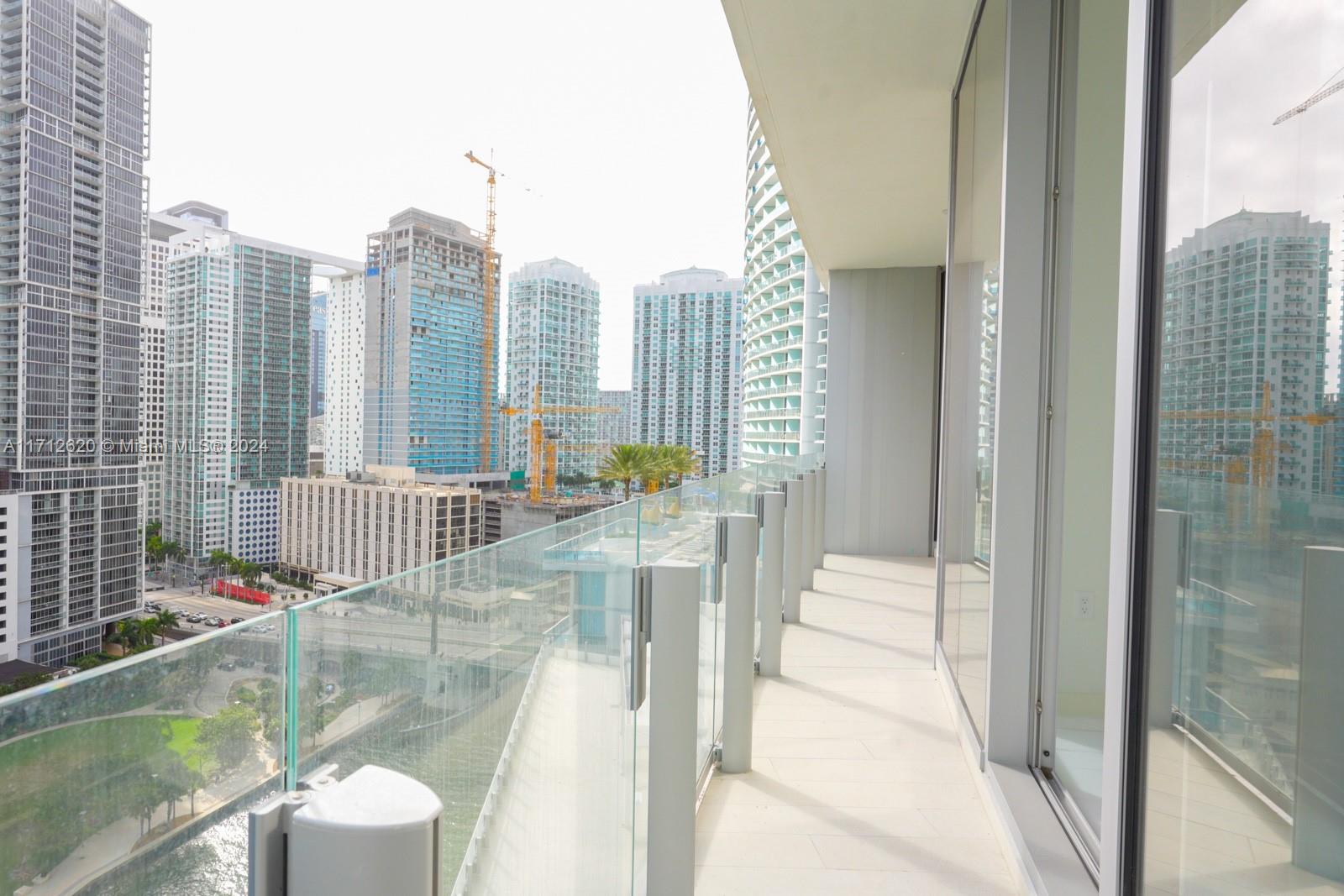 300 Biscayne Boulevard Way #1806, Miami, Florida image 37