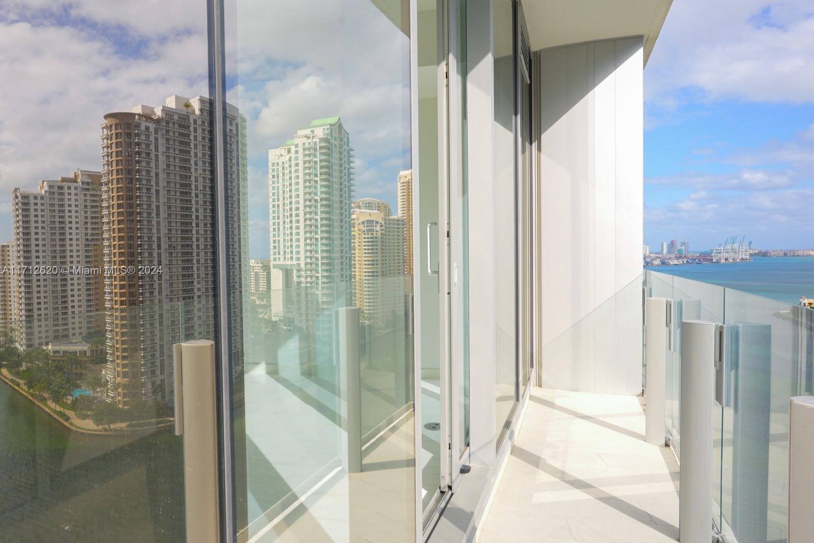 300 Biscayne Boulevard Way #1806, Miami, Florida image 39