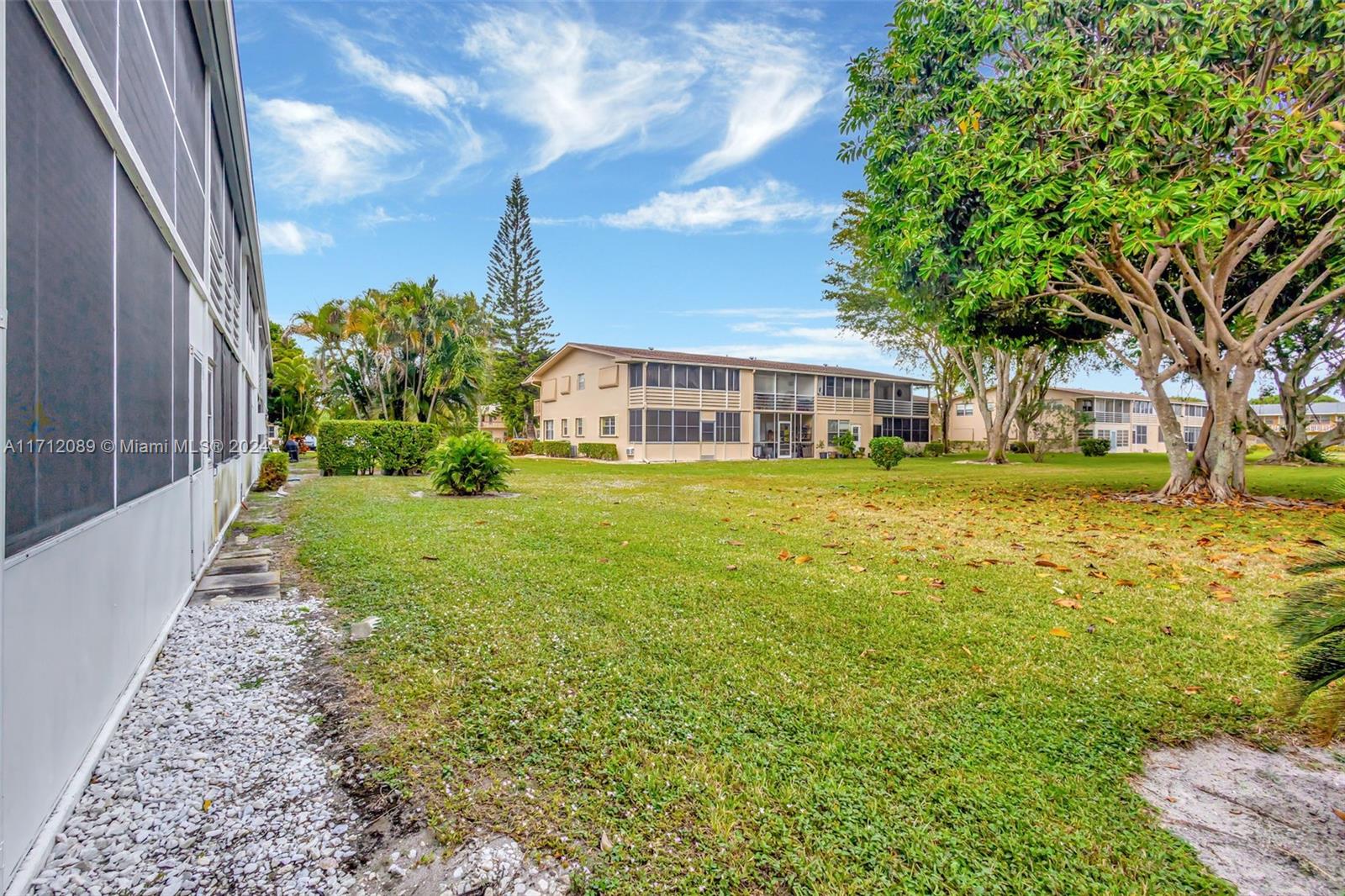 155 Canterbury G #155, West Palm Beach, Florida image 33